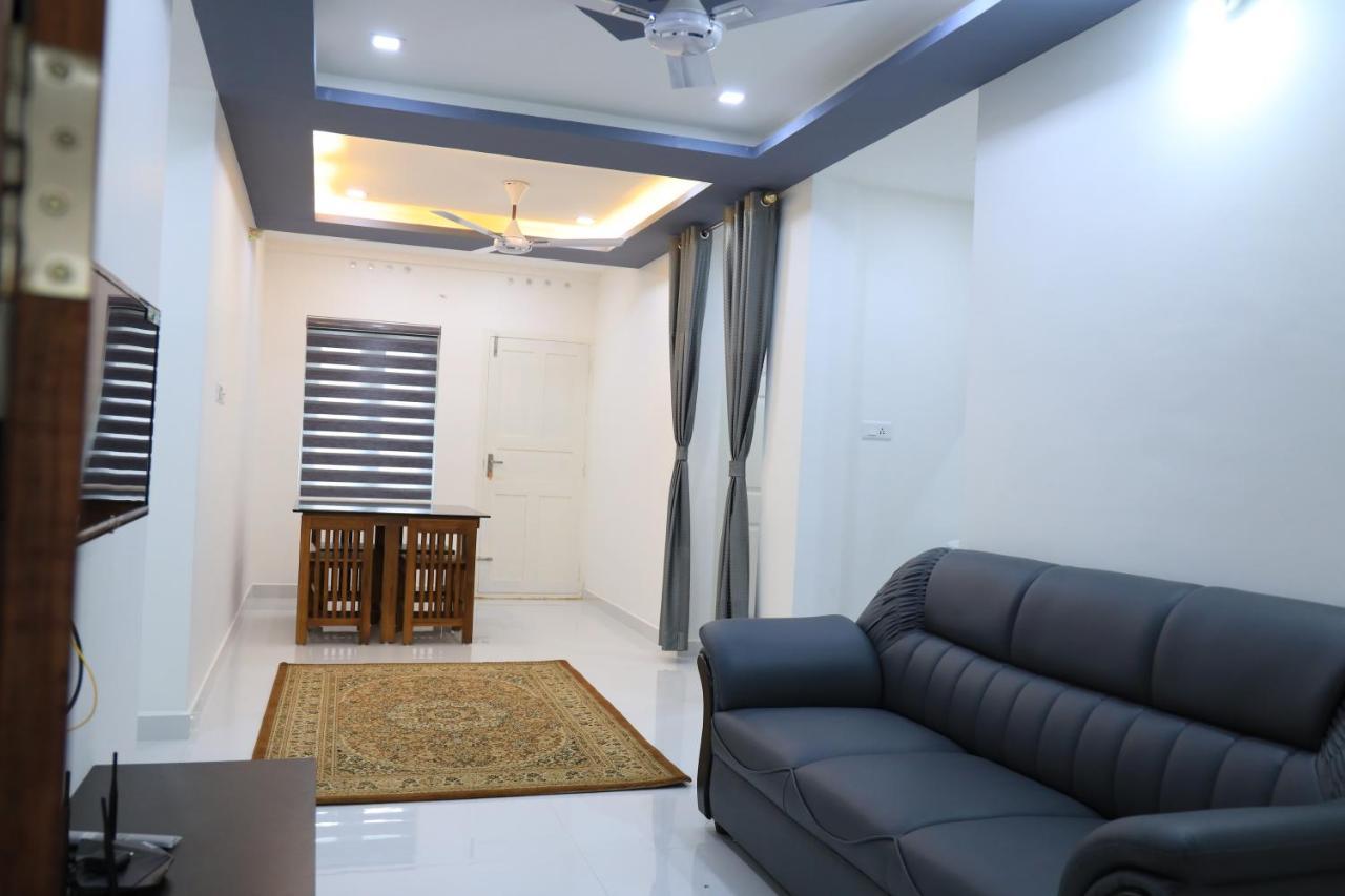 Yelza Hotel And Residence Alwaye 外观 照片