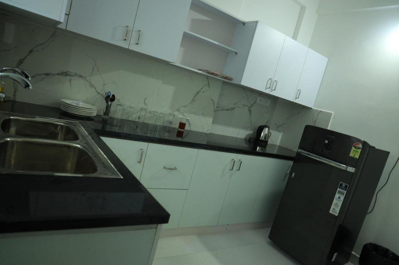 Yelza Hotel And Residence Alwaye 外观 照片