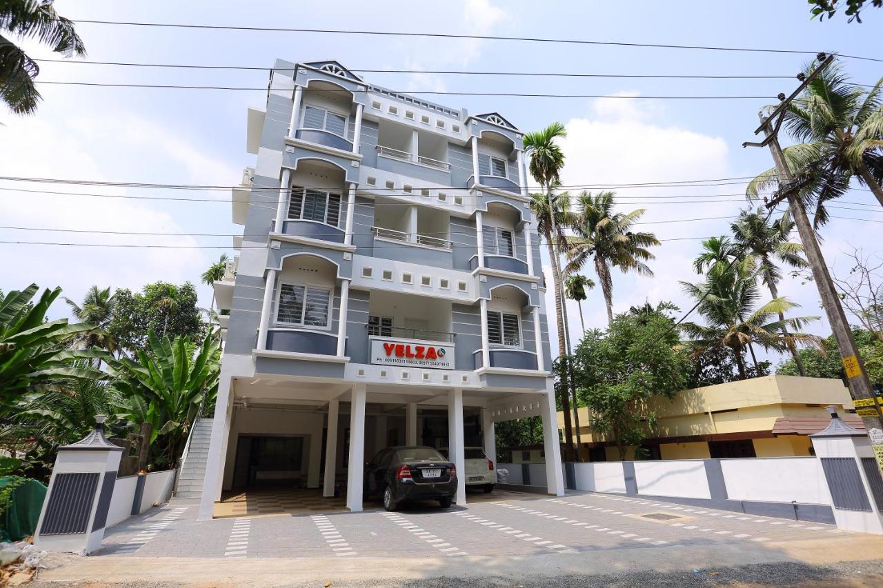 Yelza Hotel And Residence Alwaye 外观 照片